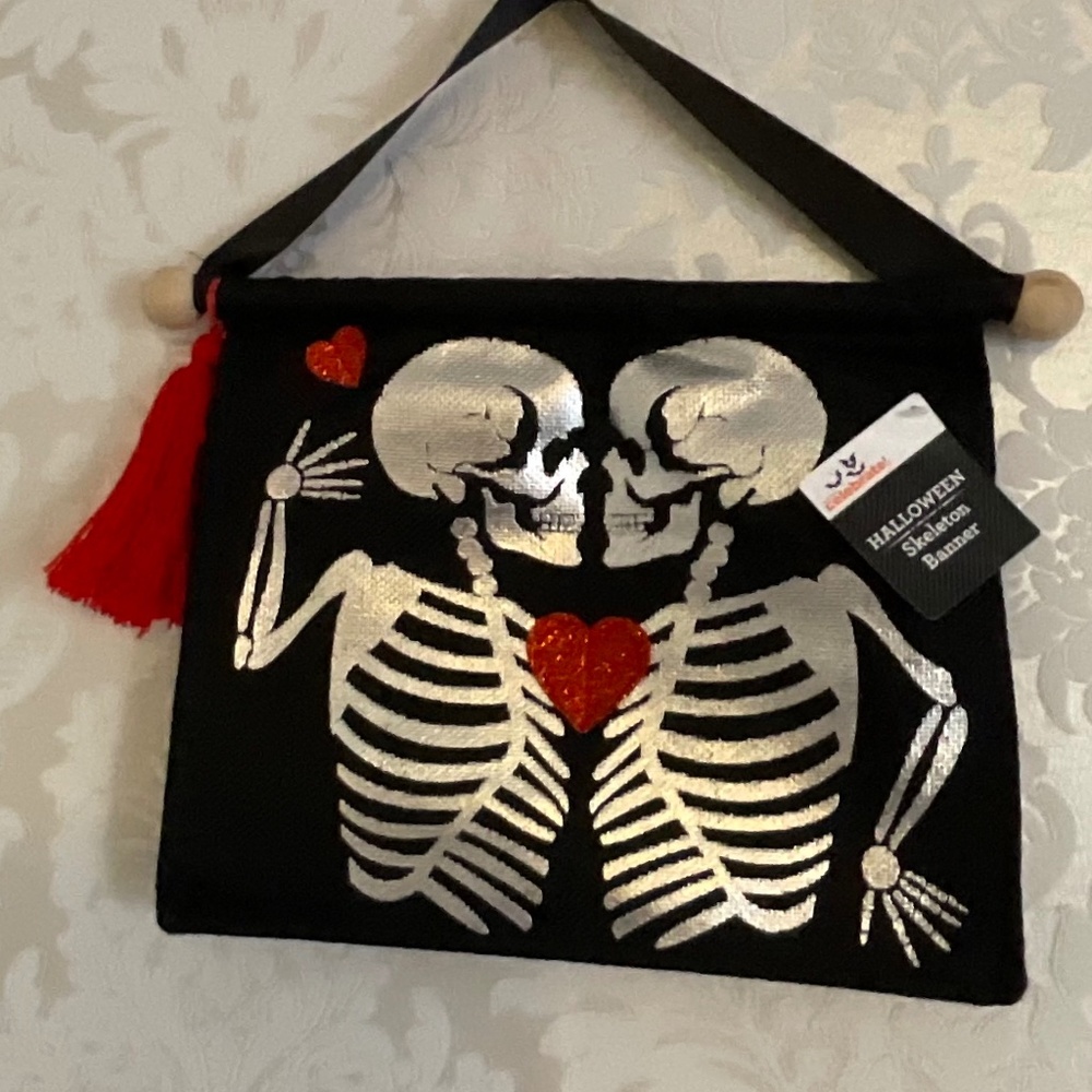 NWT - 9”x13” WAY TO CELEBRATE  Decorative Fabric Halloween hanging sign